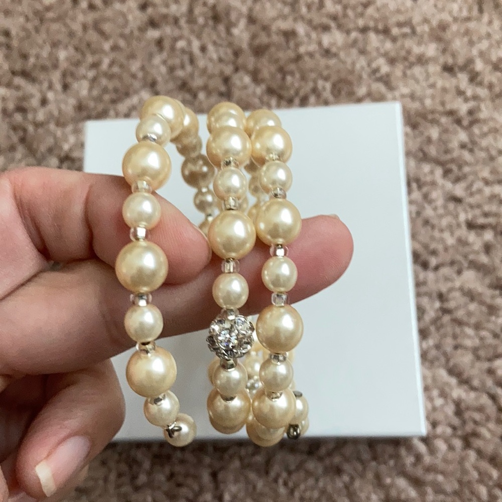 NWOT UsaBride Pearl and Pave Coil Bracelet - Ivory - Picture 2 of 8